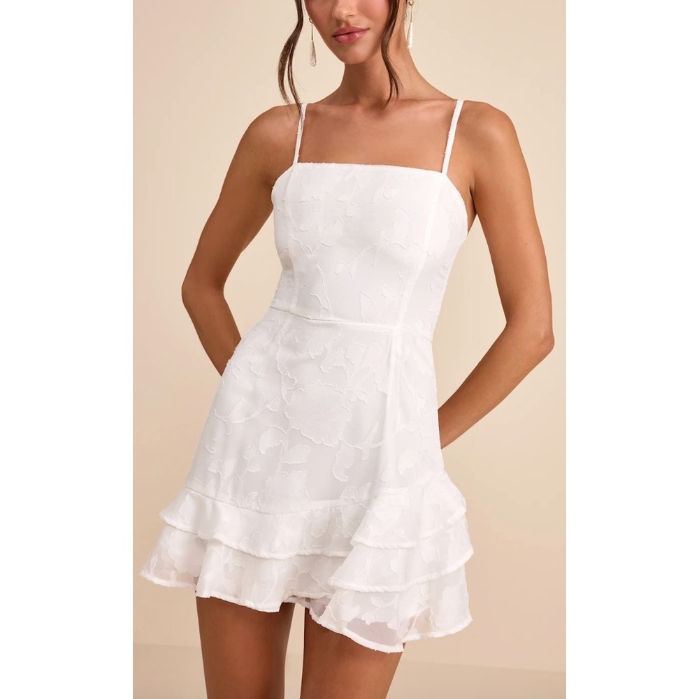 NWT Lulus Days with You White Floral Burnout Ruffled Mini Dress Size M - Picture 3 of 7